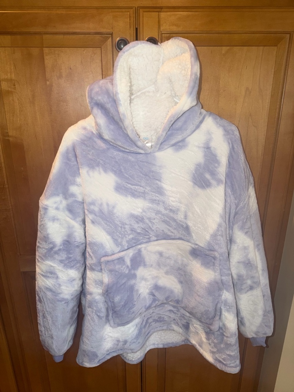Oodie Pullover w/Sherpa Interior. Kids Size 4-13. Wearable Blanket. Purple